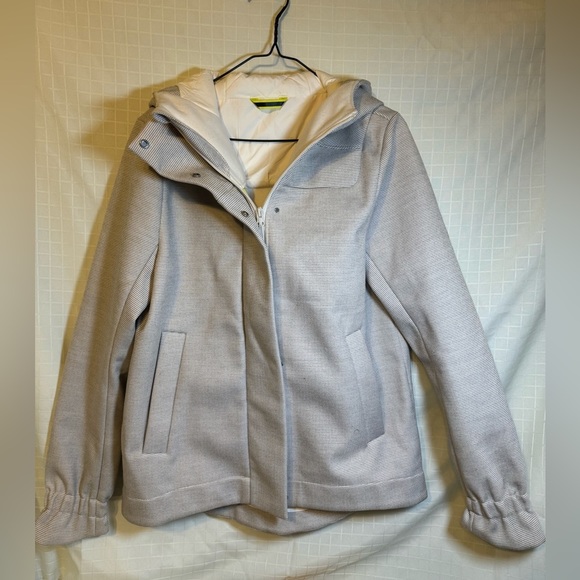 Womens Cream Lululemon Studio Angel Wing Hooded Coat Size 8 EUC - Picture 2 of 8